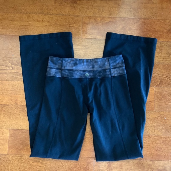 lululemon athletica Pants - Women's Lululemon Blk Flare Yoga Pants-4